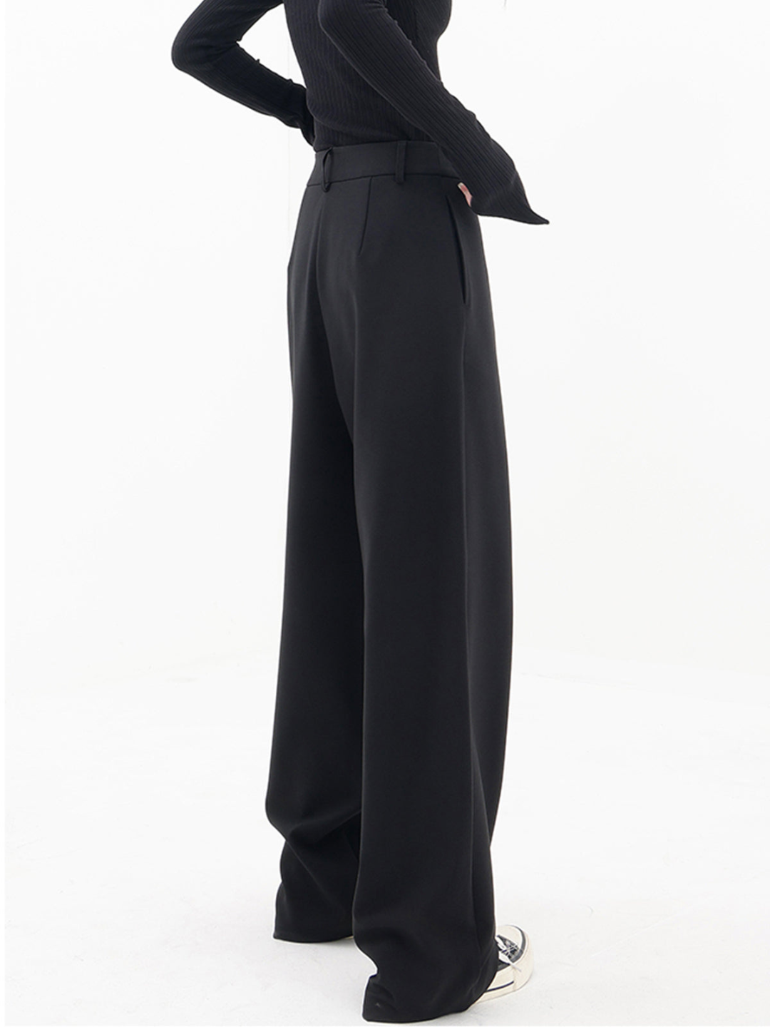TINA | Moderna baggy byxor