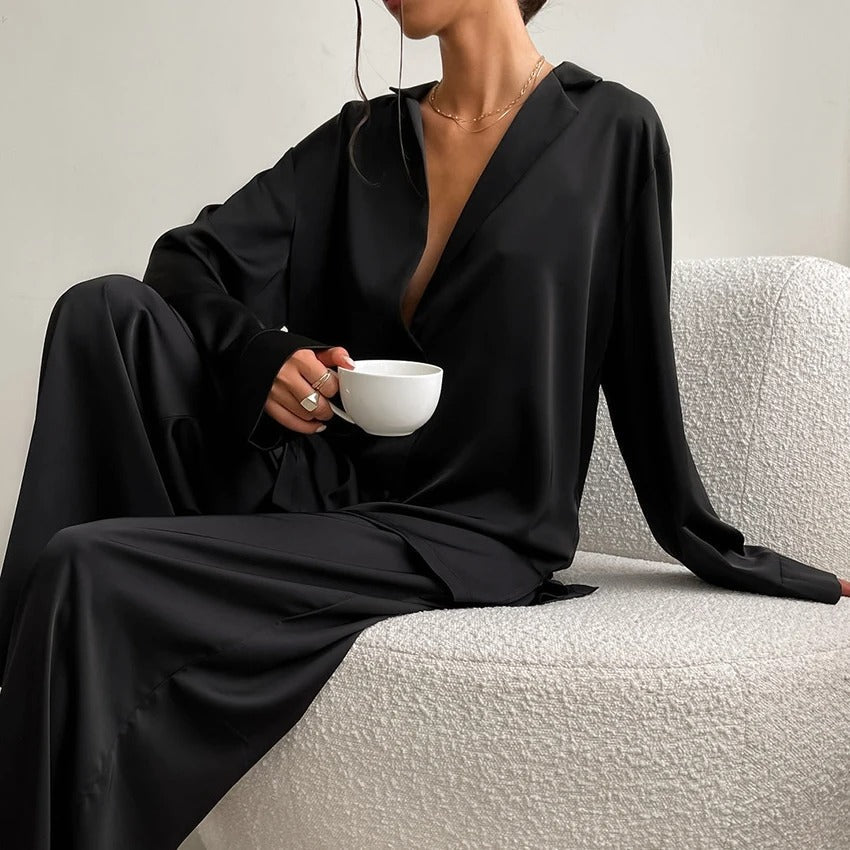 EFFEN | Silky Elegance Pyjamas-set i överdimensionerad