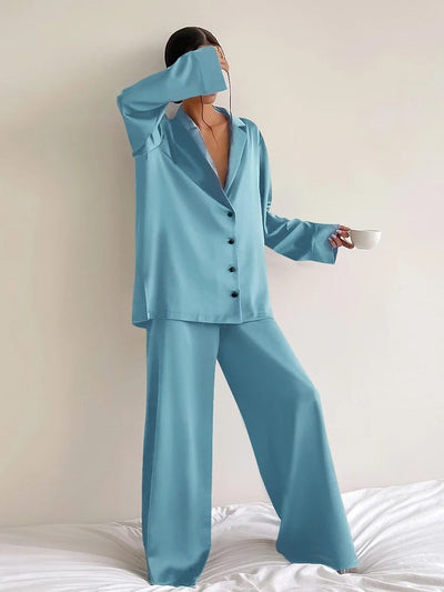EFFEN | Silky Elegance Pyjamas-set i överdimensionerad