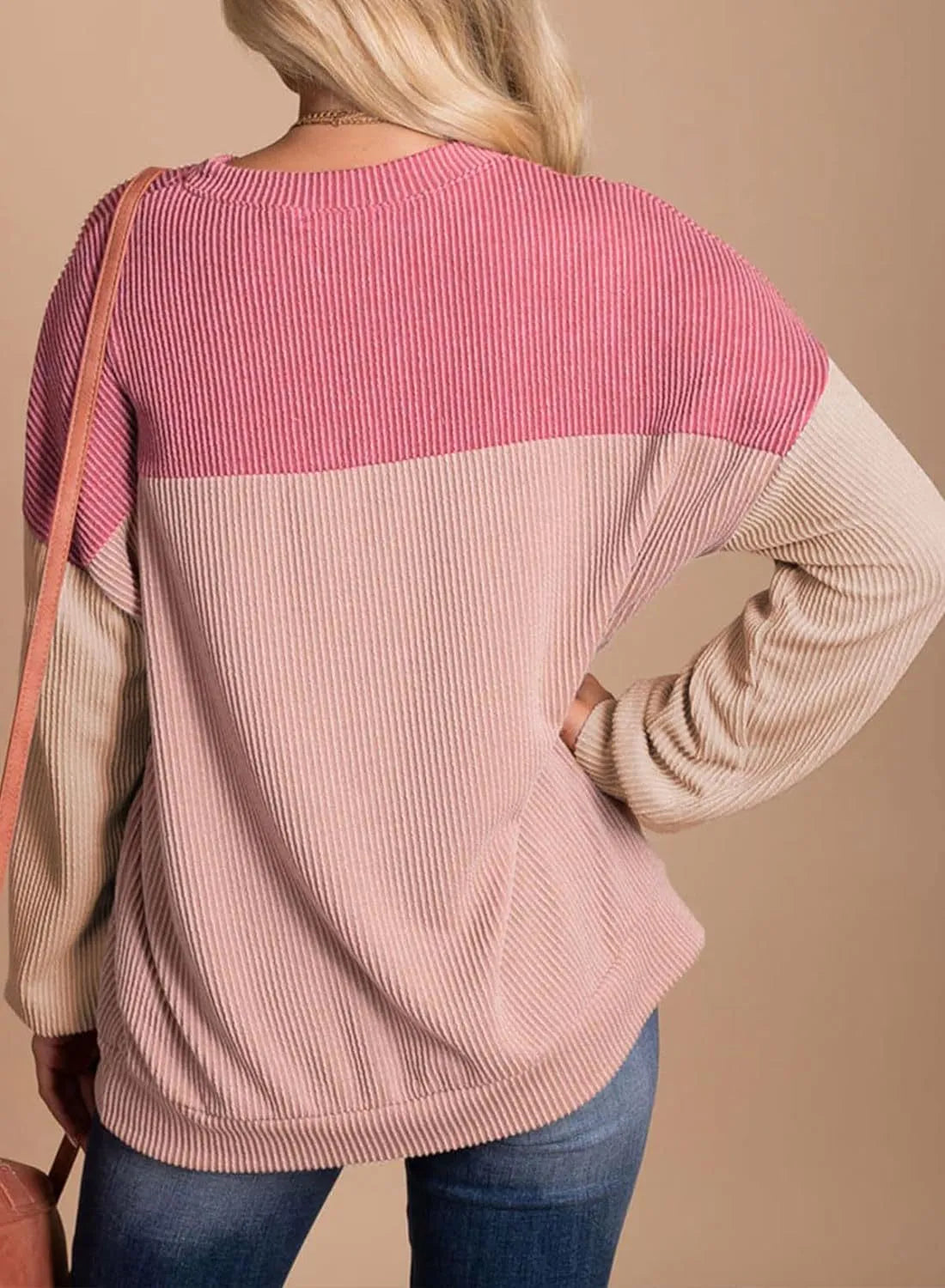 Jantine | Avslappnad sweatshirt med rund halsringning