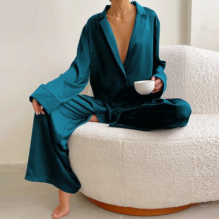 EFFEN | Silky Elegance Pyjamas-set i överdimensionerad