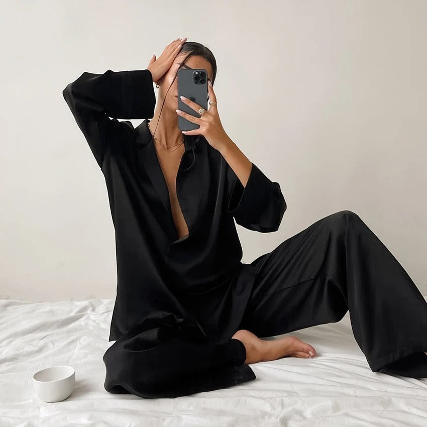 EFFEN | Silky Elegance Pyjamas-set i överdimensionerad
