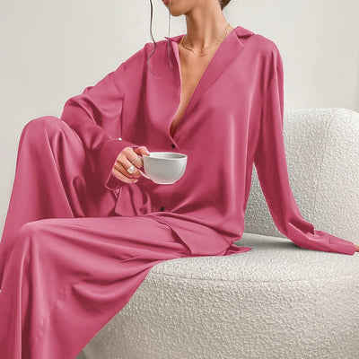 EFFEN | Silky Elegance Pyjamas-set i överdimensionerad