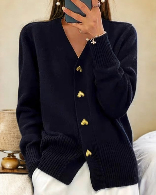 Regina | Elegant cardigan med hjärtknappar